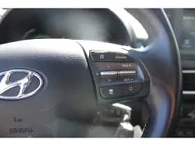Hyundai Kona (2021) thumbnail 12