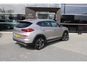 Hyundai Tucson (2019) thumbnail 2