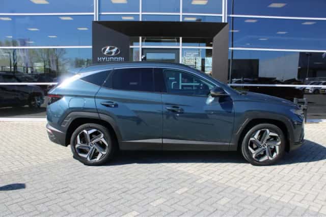 Hyundai Tucson (2024) thumbnail 3