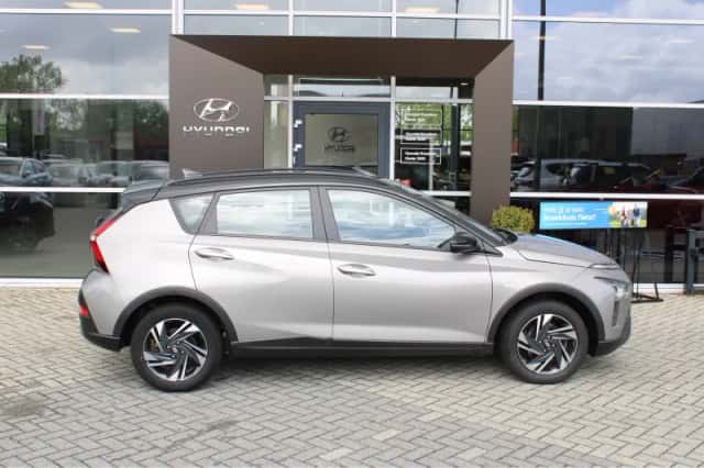 Hyundai BAYON (2022) thumbnail 4
