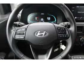 Hyundai i10 (2023) thumbnail 16