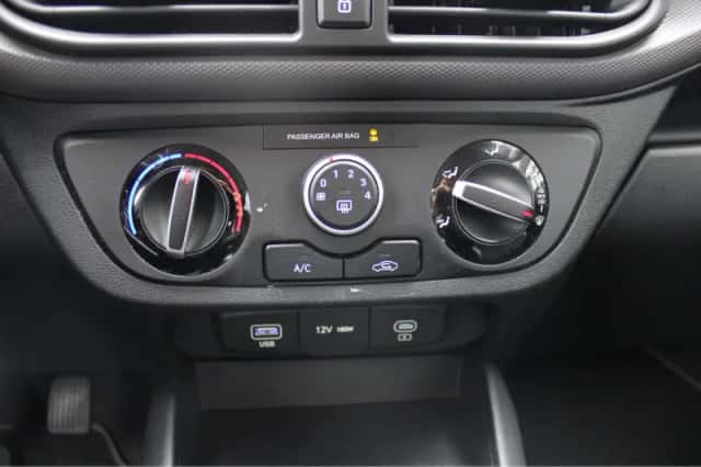 Hyundai i10 (2023) thumbnail 19
