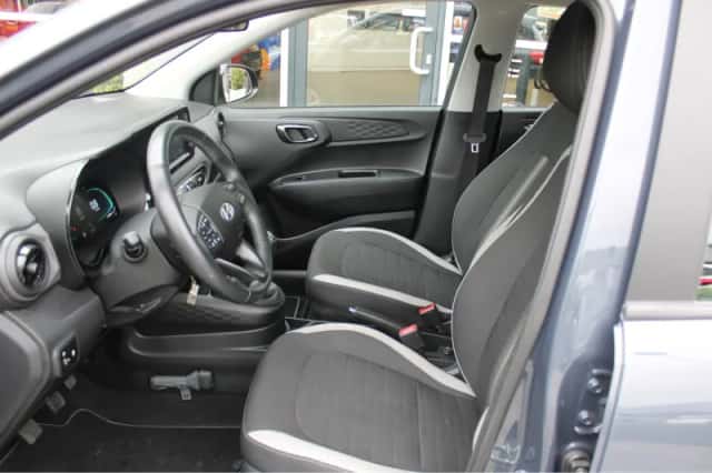 Hyundai i10 (2023) thumbnail 8