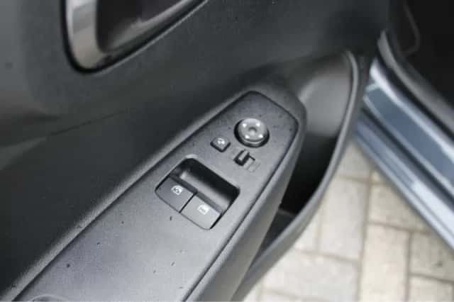 Hyundai i10 (2023) thumbnail 10