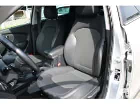 Hyundai ix35 (2011) thumbnail 10