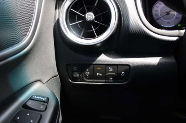Hyundai Kona (2023) thumbnail 15