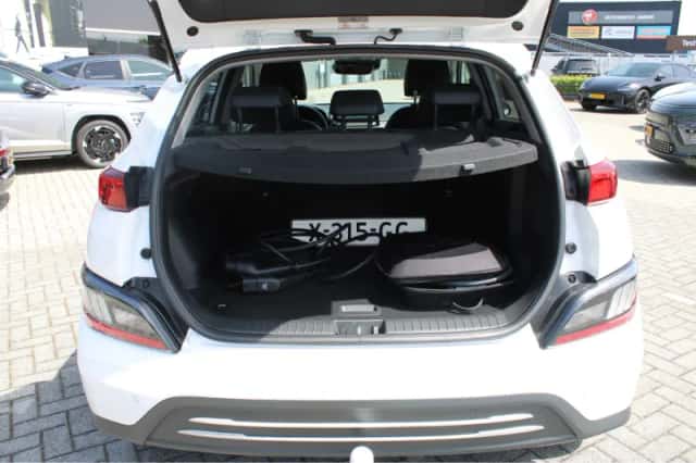 Hyundai Kona (2023) thumbnail 32