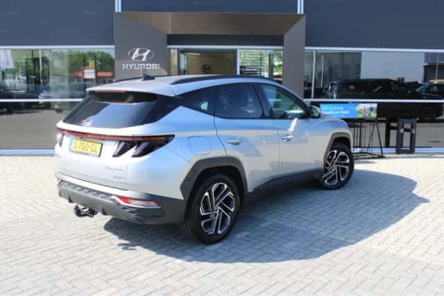 Hyundai Tucson (2021) thumbnail 2