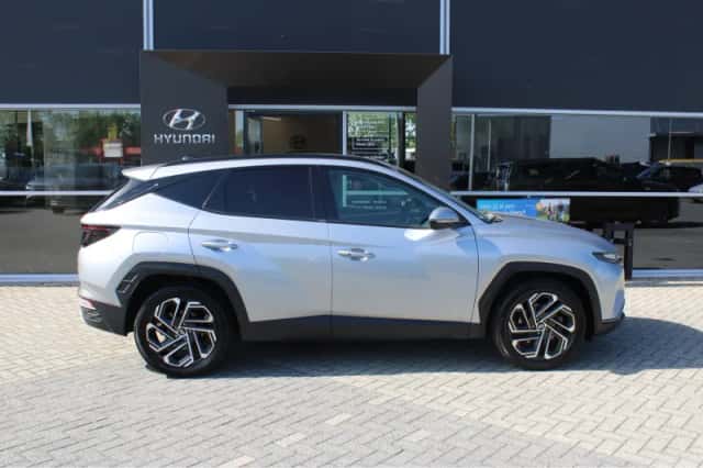 Hyundai Tucson (2021) thumbnail 4
