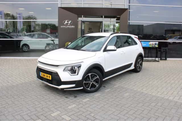 Kia Niro (2023) thumbnail 1