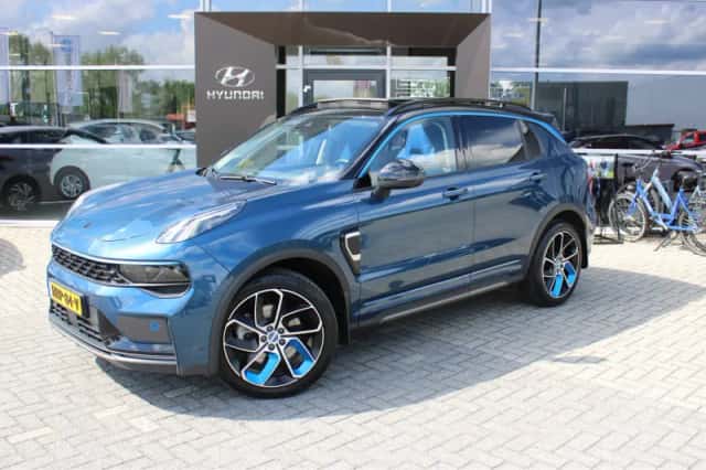 Lynk & Co 01 (2022) thumbnail 1