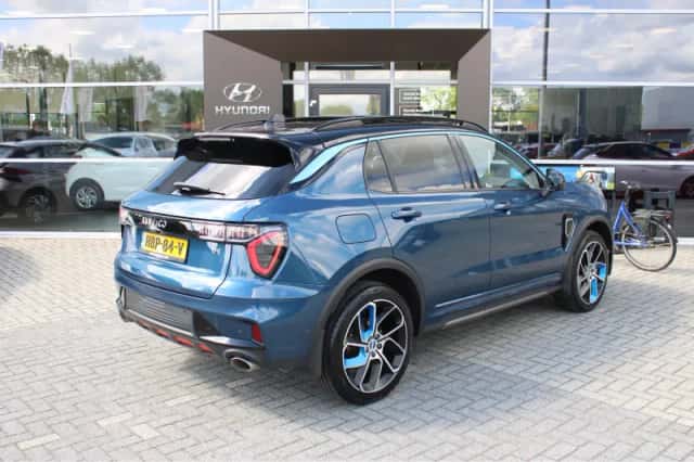Lynk & Co 01 (2022) thumbnail 4
