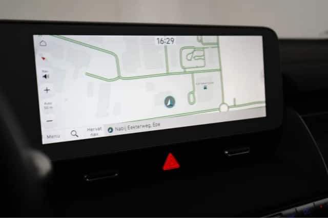 Hyundai Ioniq 5 (2024) thumbnail 25