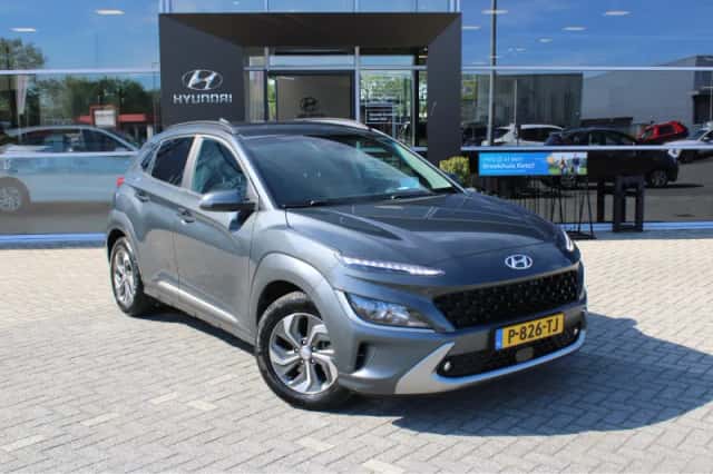 Hyundai Kona (2022) thumbnail 4