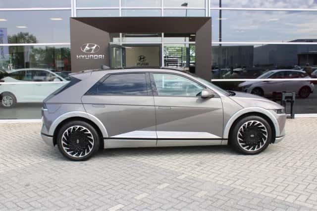 Hyundai Ioniq 5 (2021) thumbnail 4