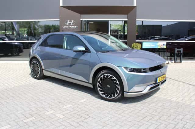 Hyundai Ioniq 5 (2024) thumbnail 2