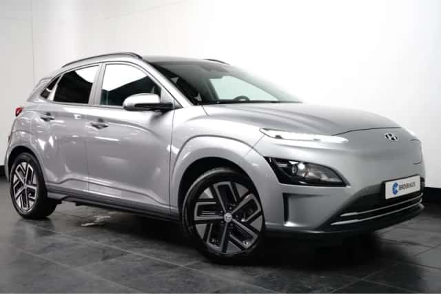 Hyundai Kona (2023) thumbnail 5