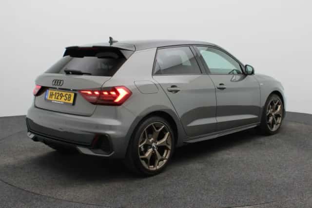 Audi A1 (2019) thumbnail 2