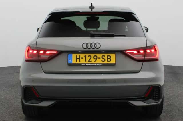 Audi A1 (2019) thumbnail 6