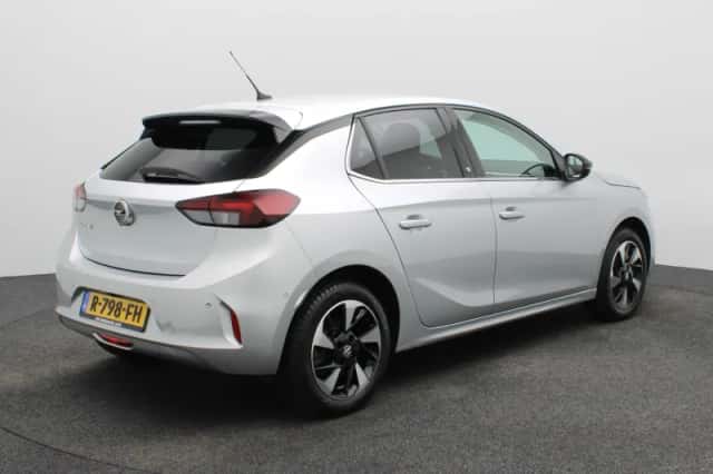 Opel Corsa-e (2022) thumbnail 2