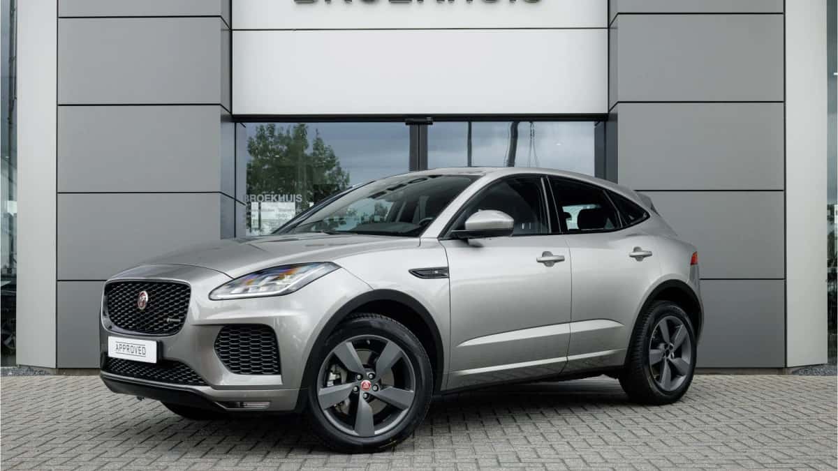 Jaguar E-Pace (2019) — foto 1
