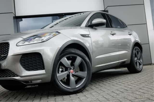 Jaguar E-Pace (2019) thumbnail 2