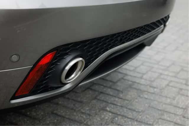 Jaguar E-Pace (2019) thumbnail 17