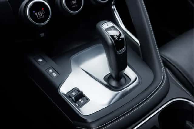 Jaguar E-Pace (2019) thumbnail 25