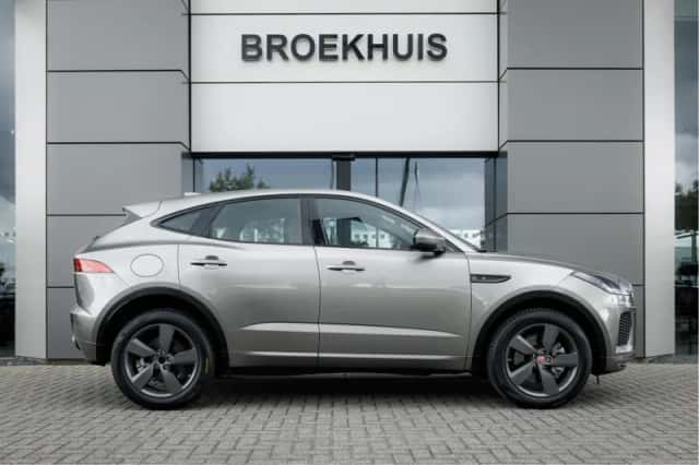 Jaguar E-Pace (2019) thumbnail 5