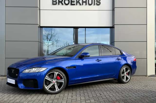 Jaguar XF (2017) thumbnail 1