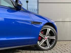 Jaguar XF (2017) thumbnail 5