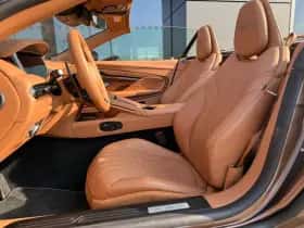 Aston Martin DB12 Volante (2024) thumbnail 13
