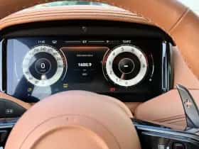 Aston Martin DB12 Volante (2024) thumbnail 16