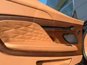 Aston Martin DB12 Volante (2024) thumbnail 19