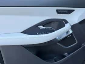 Jaguar E-Pace (2025) thumbnail 16