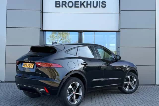 Jaguar E-Pace (2025) thumbnail 5