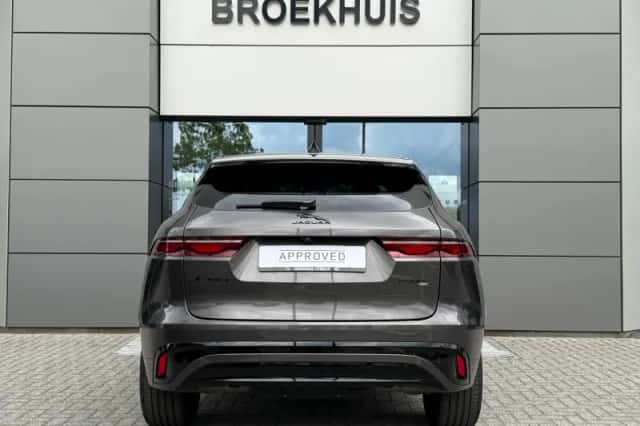 Jaguar F-Pace (2022) thumbnail 4