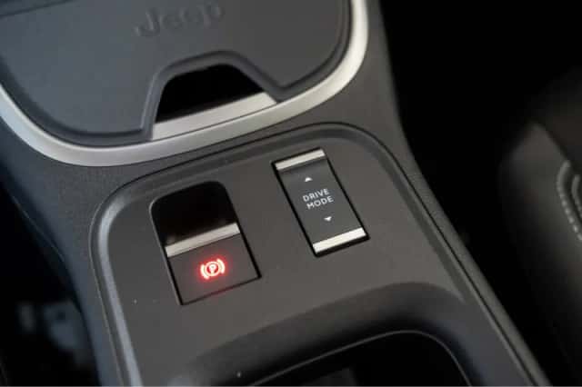 Jeep Avenger (2025) thumbnail 27