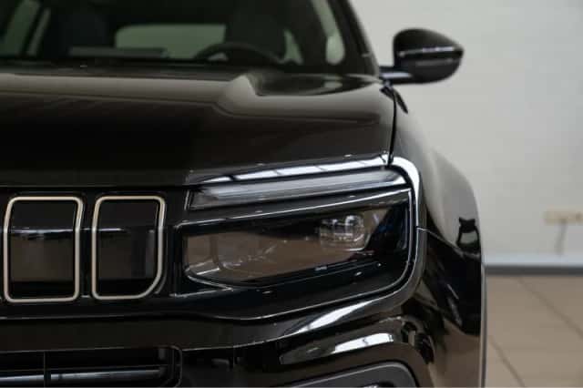 Jeep Avenger (2025) thumbnail 3