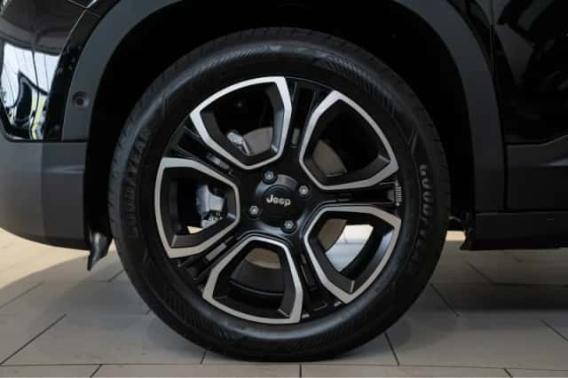 Jeep Avenger (2025) thumbnail 4