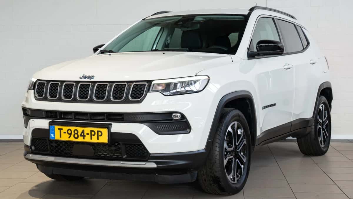 Jeep Compass (2023) — foto 1