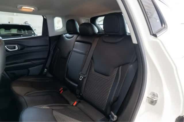Jeep Compass (2023) thumbnail 12