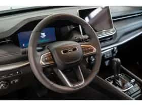 Jeep Compass (2023) thumbnail 15