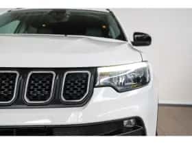 Jeep Compass (2023) thumbnail 3