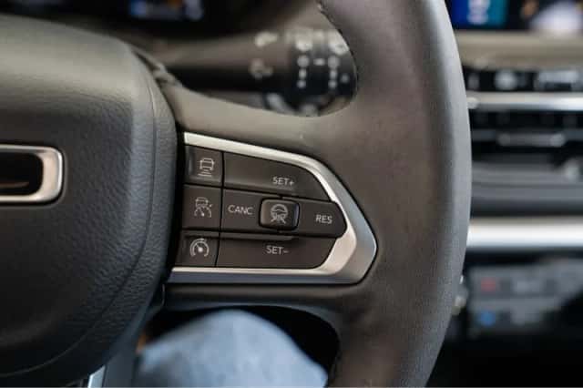Jeep Compass (2023) thumbnail 21