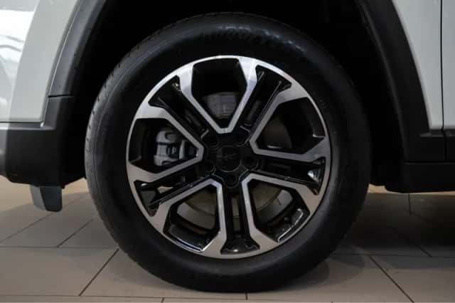 Jeep Compass (2023) thumbnail 4
