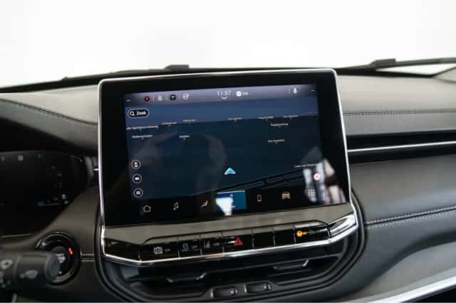 Jeep Compass (2023) thumbnail 31
