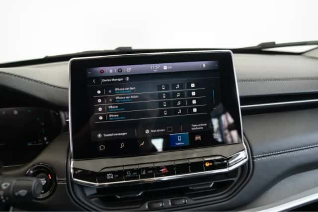 Jeep Compass (2023) thumbnail 32
