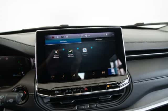 Jeep Compass (2023) thumbnail 33