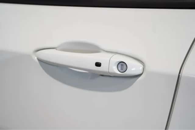 Jeep Compass (2023) thumbnail 10
